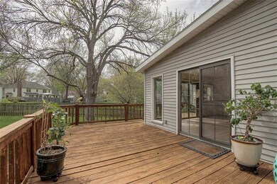 7708 Noland Rd, Shawnee, KS 66216 - photo 5