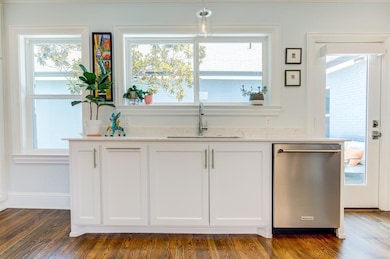 5847 Marquita Ave, Dallas, TX 75206 - photo 7