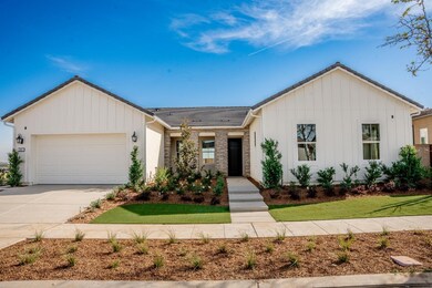 951 Beaver Pond Loop, Madera, CA 93636 - photo 2