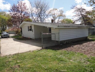 1512 N Michigan Ave, Hastings, MI 49058 - photo 2