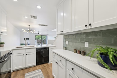 7122 Wood Hollow Dr unit 52, Austin, TX 78731 - photo 5