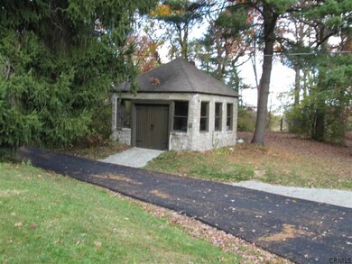 77 Ridge Rd, Rensselaer, NY 12144 - photo 4