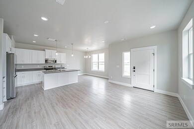 5600 Trueman St unit E, Chubbuck, ID 83202 - photo 3