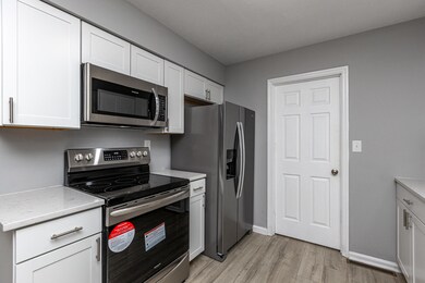 858 Springhill Ln, Frankfort, KY 40601 - photo 4