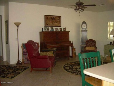 Upstairs Family Rm
