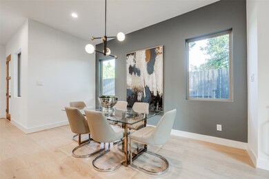 2410 Elmen St, Houston, TX 77019 - photo 5