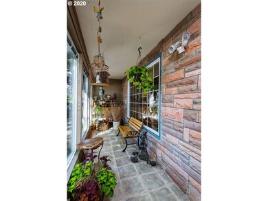 979 Park Ave, Eugene, OR 97404 - photo 5