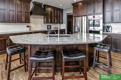 Enjoy the NEW update kitchen! Quartz countertops, stainless steel appliances and new custom cabinetry!