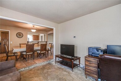 5805 NW 70th St, Warr Acres, OK 73132 - photo 6