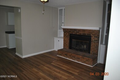 303 Bracken Place, Jacksonville, NC 28540 - photo 2