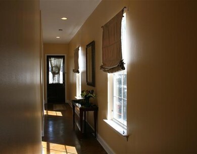 1122 Newton St, Gretna, LA 70053 - photo 4