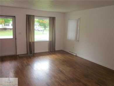 5835 Schafer Rd, Lansing, MI 48911 - photo 3