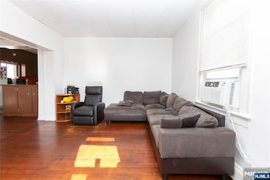 622 N 9th St, Newark, NJ 07107 - photo 6