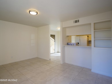 1620 N Wilmot Rd unit D165, Tucson, AZ 85712 - photo 4