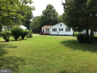 715 Shore Dr, Colonial Beach, VA 22443 - photo 7