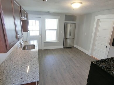 21 Cross St unit 3R, South Grafton, MA 01560 - photo 4
