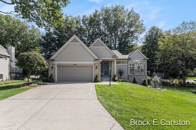 1985 Forest Glen Ct unit 11, Norton Shores, MI 49441 - photo 2