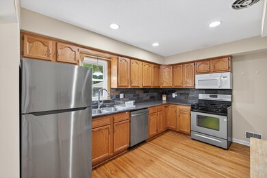 5213 Ewing Ave N, Minneapolis, MN 55429 - photo 3