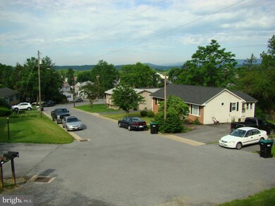 296 Locust Dr, Strasburg, VA 22657 - photo 6