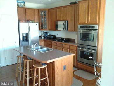 14215 Hunters Run Way, Gainesville, VA 20155 - photo 2