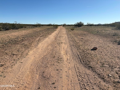 0 127th St unit 25008313, California City, CA 93505 - photo 3