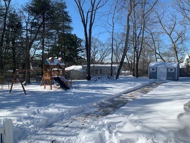 14 Leclair St, North Reading, MA 01864 - photo 4