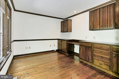 4502 Olley Ln, Fairfax, VA 22032 - photo 4