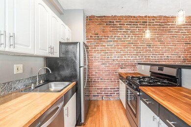 137 Sutherland Rd unit A, Brighton, MA 02135 - photo 4