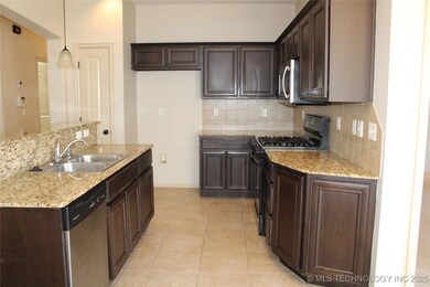 3008 W Mobile Place, Broken Arrow, OK 74011 - photo 6