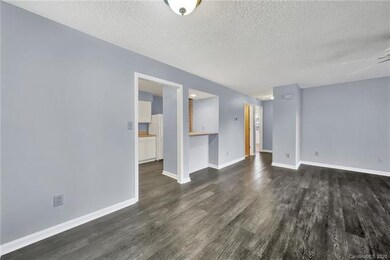 1051 Churchill Downs Ct unit D, Charlotte, NC 28211 - photo 3