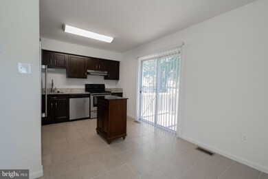 8119 Fenwick Ct, Laurel, MD 20707 - photo 7