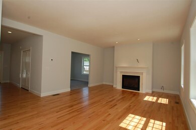 3 Harvest Ct unit 2, MerriMacK, NH 03054 - photo 7