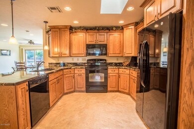 2.2) Kitchen