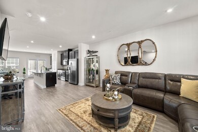 733 Sky Bridge Dr, Upper Marlboro, MD 20774 - photo 5