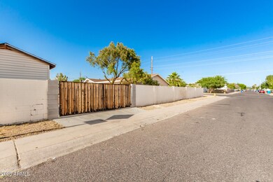 8214 N 39TH AVE, Phoenix, AZ 85051