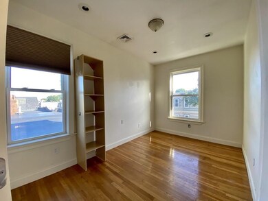 740 E 3rd St, Boston, MA 02127 - photo 3