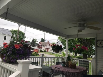 81 Crescent St, Rutland, VT 05701 - photo 5