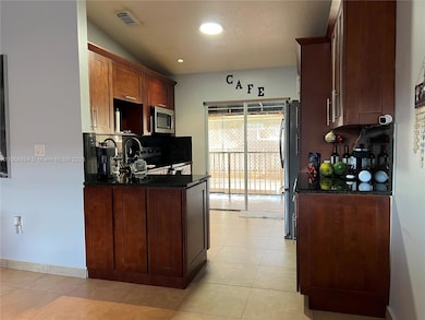 7845 W 36th Ave unit 203, Hialeah, FL 33018 - photo 6