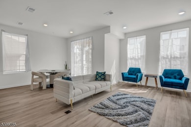 204 Honeysuckle Ln, Warren, NJ 07059 - photo 7