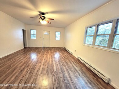 601 Spring St, Moosic, PA 18507 - photo 4