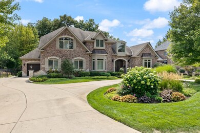 992 Sylvan Cir, Naperville, IL 60540 - photo 2