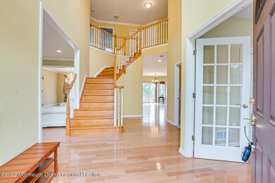 5 Hedgerow Ln Manalapan-large-005-002-PI