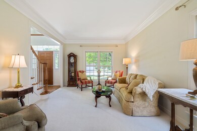 342 Johnson Woods Dr, Batavia, IL 60510 - photo 4