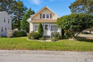 117 Spring Green Rd, Warwick, RI 02888 - photo 2