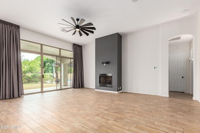 1139 E Ocotillo Rd, Phoenix, AZ 85014 - photo 7