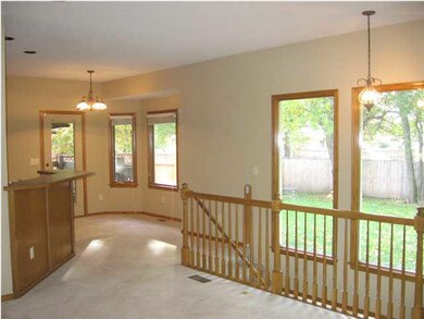 And open to Dinette area;