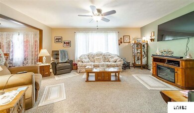 116 Crestwood Dr, Lincoln, IL 62656 - photo 7