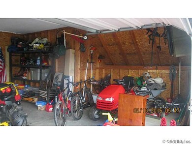 Garage.