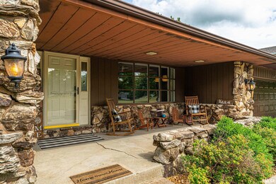 540 Maywood Dr, Lincoln, IL 62656 - photo 3