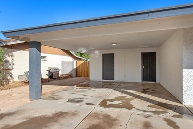 04_3410_E_Capri_Ave__04_mls
